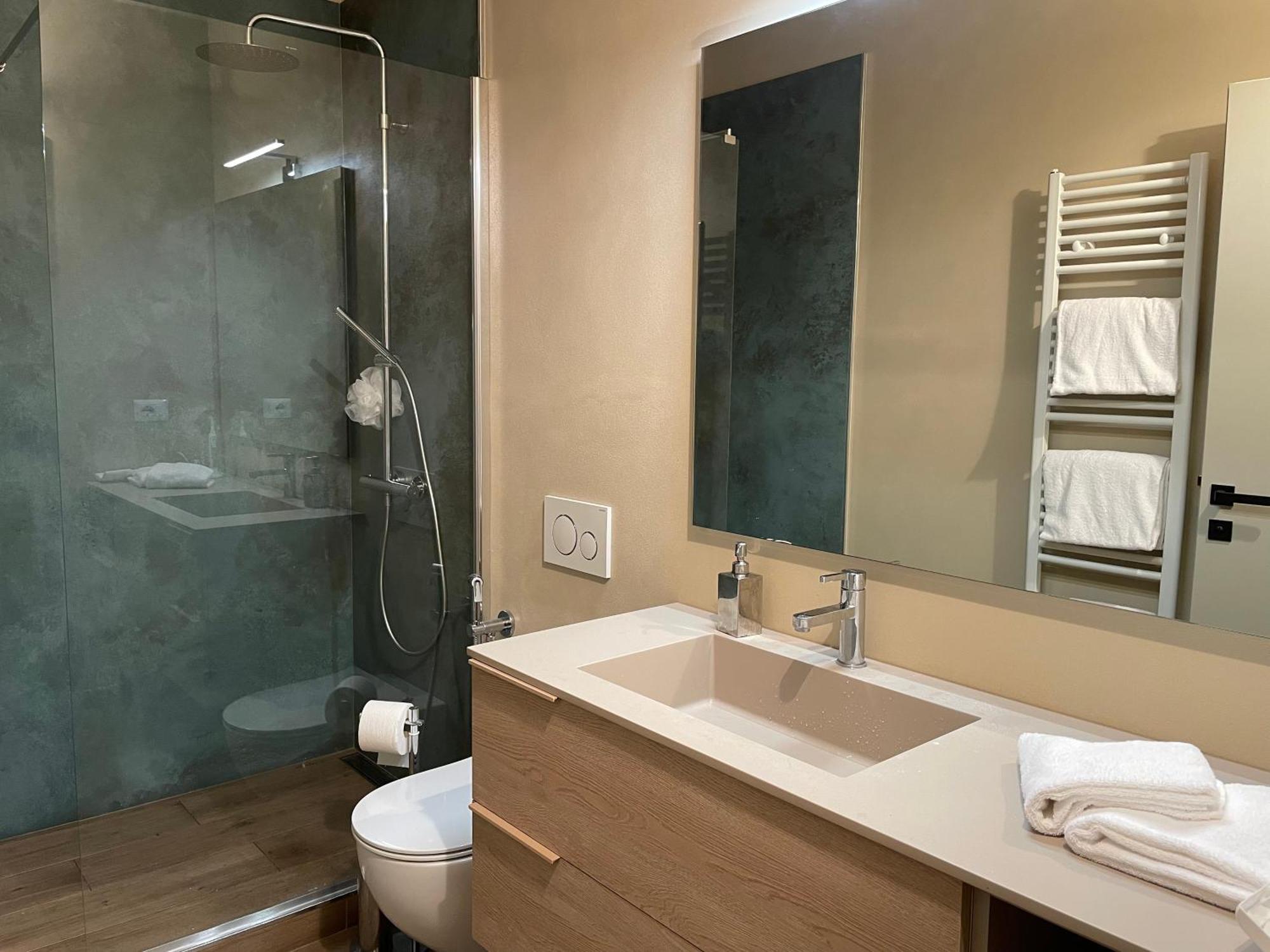 Frames Relax Apartment La Morra Bagian luar foto