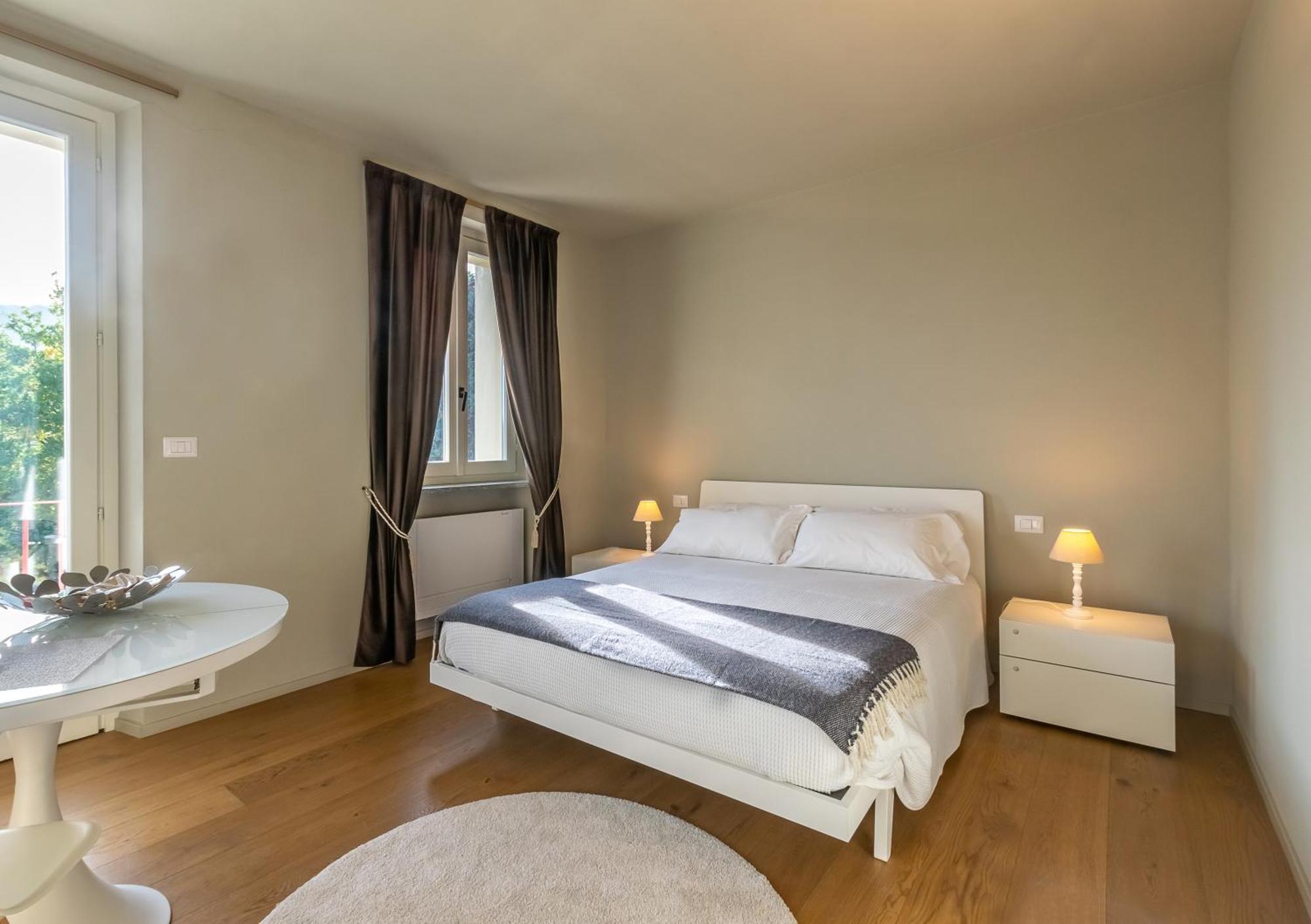 Frames Relax Apartment La Morra Bagian luar foto